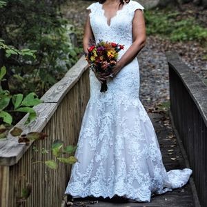 Off white lace, cap sleeve wedding dress